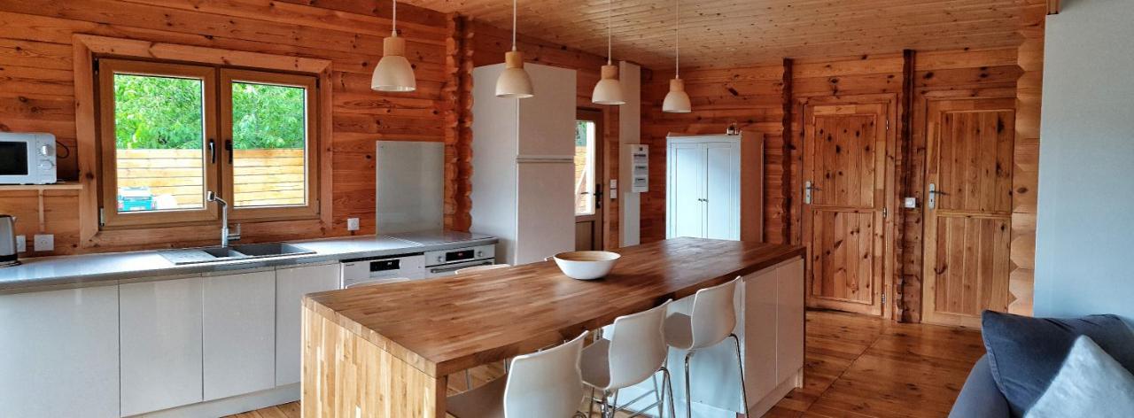 Le Chalet Jacuzzi Et Detente 4 Etoiles Bagneres-de-Bigorre Bagian luar foto